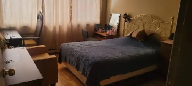 Chambre meuble proche du metro Sauv disponible pour une femme