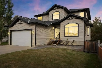 Beautiful Large Home for Rent in Airdrie Canals Area 4038373500