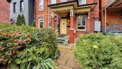 Little Italy – 3-Bed Upper Two floors of a charming victorian Image# 5