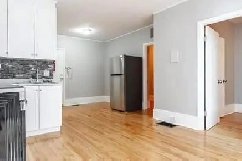 2 Bed, 1 Bath Apartment Image# 3