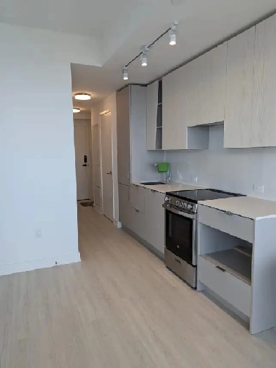 Studio Condo Downtown Mississauga Image# 6