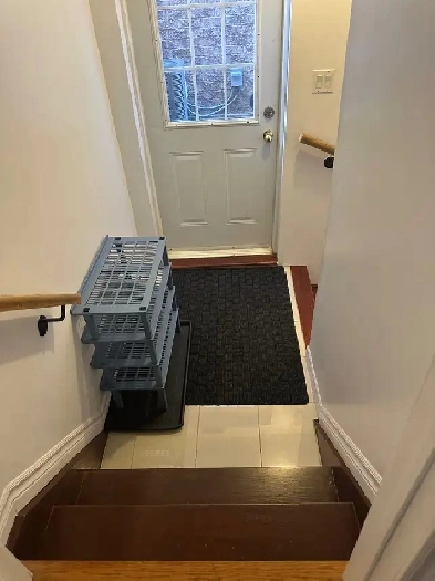 Legal 2 Bedroom plus Den Image# 10