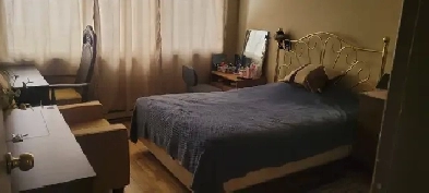 Chambre meuble proche de mtro Sauv disponible pour une femme