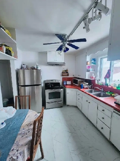 Sharing Room Available in Scarborough