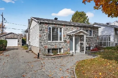 Maison avec Garage  StEustache