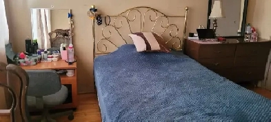 Chambre meuble proche du metro Sauv disponible pour une femme