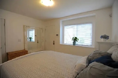 1 private furnished BR in spacious 2 BR suite by Joyce Station