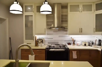 3 Bedroom 2 ½ Bath – Full House – Junction Area Image# 4