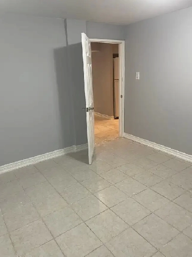 A large private room for rent in Scarborough