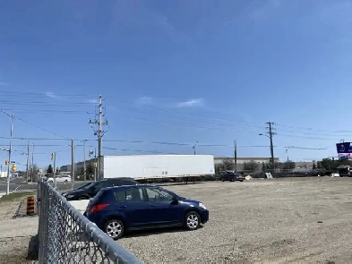 TRUCK PARKING SCARBOROUGH Image# 1