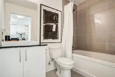 Lease Assignment – 2 Bed / 2 Bath on the 8th floor of The Dale Image# 13