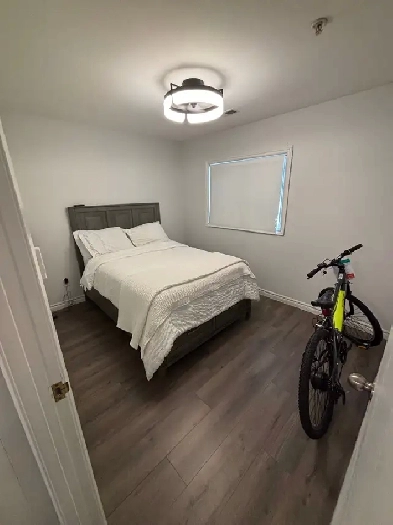 Room for rent - shared condo Image# 3