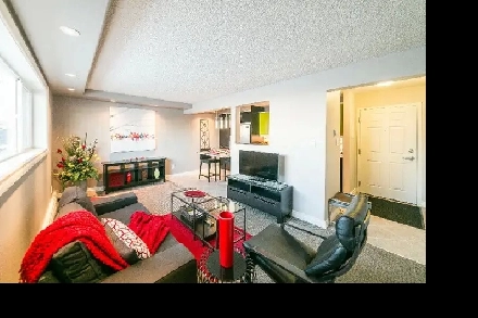 McKinnon Pointe FULLY FURNISHED CONDO APARTMENTS Image# 6