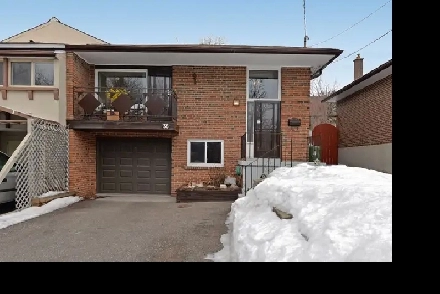 1 private room for rent at Scarborough for working girl Image# 2