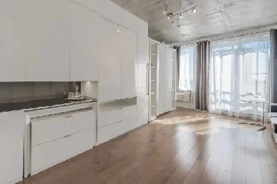 All-Inclusive Griffintown Studio – Perfect for Short & Long Term Image# 8