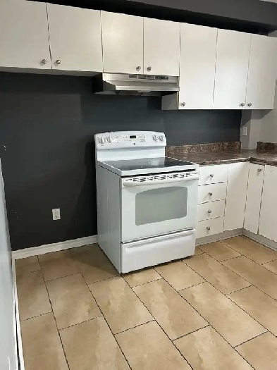 4 1/2 For Rent Image# 4