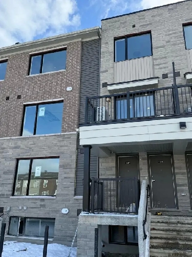 Upper Stacked Home for Rent - Kanata Image# 8