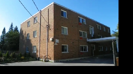 Downtown 2 bedroom close to Queens. Heat, water, parking Includ. Image# 7