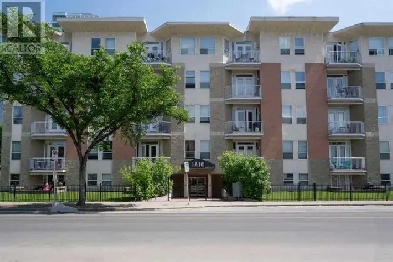 Beautifully Renovated 2 Bedroom/ 2 Bathroom Image# 9