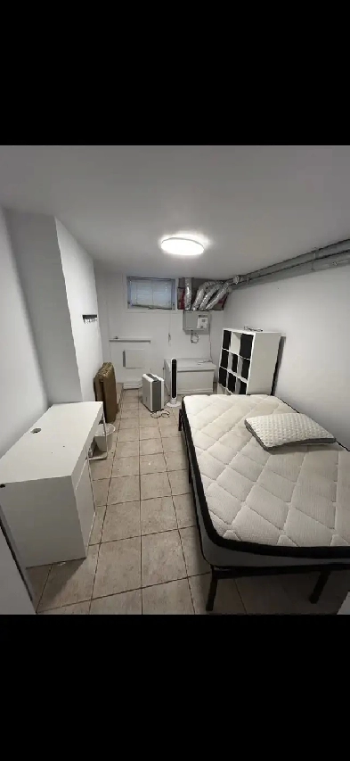 Room for rent Halifax Image# 2