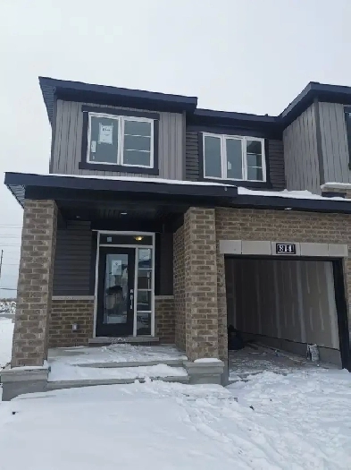 End Unit Townhouse for Rent in Avalon Encore,Orleans Image# 11