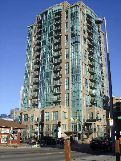 Downtown Calgary Apartment for Rent | Heated Underground Parking Image# 9
