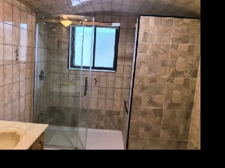 cottage 3 bed room 2 bath room close metro cote vertu Image# 1