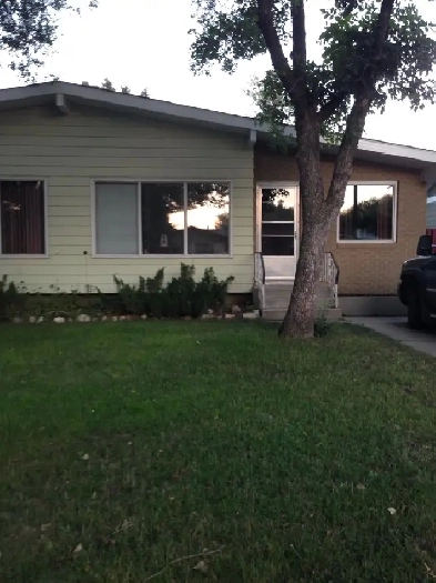 College Park Duplex Image# 2