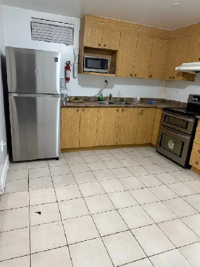 2  Bedroom  basement apartment Image# 5