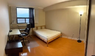 Large Furnished Room in a Two Bedroom Suite in Downtown Toronto Image# 2