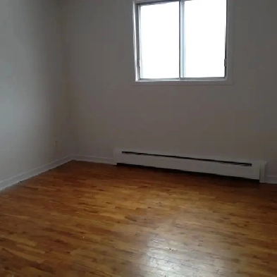 LDR 4 1/2 CHAUFFÉ, EAU CHAUDE INCLUSE - 1445$/MOIS - LIBRE Image# 5