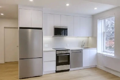 renovated two-bedroom apartment in Westmount - ID 4299 Image# 10