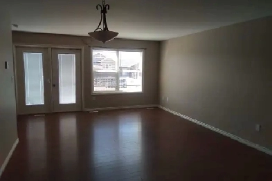 Available Jan 1: Large 3-bdr, 2 bath SK-side 4-Plex Unit Image# 10