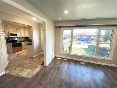 YOUR OASIS! Large 3 Bedroom in HIGHLY-DESIRED West Mountain! Image# 6