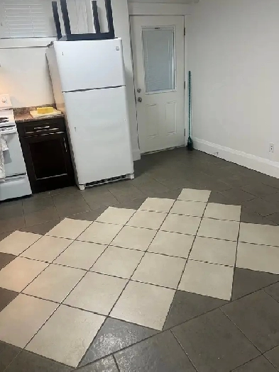 One bedroom basement suite for rent Image# 2