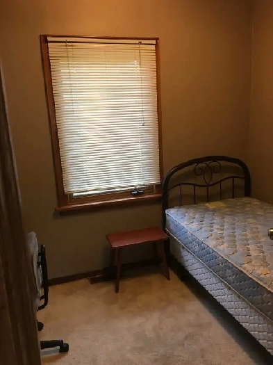 room for rent Image# 4