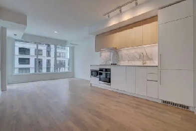 1.5 Bed 2 Bath Condo in the Heart of North York Image# 1