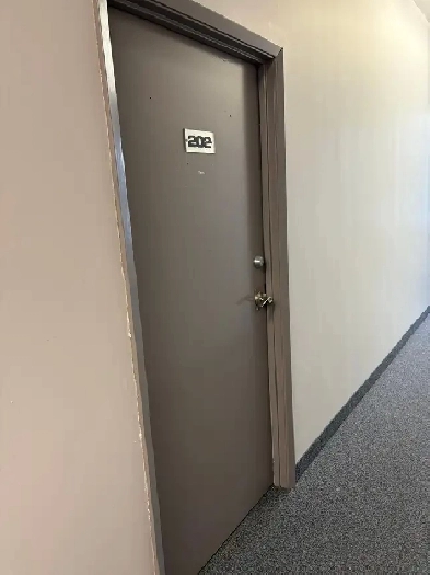 SPCAE FOR LEASE Image# 1