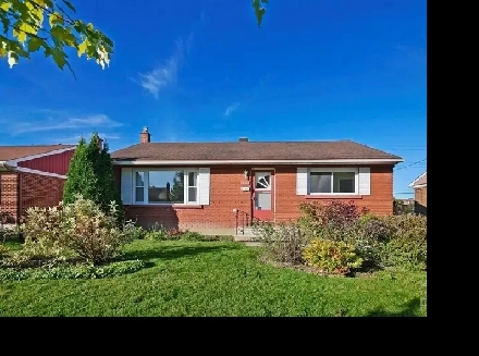 3 Bedrm, $2,450/mth, Elmvale Acres Image# 9