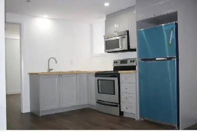 1 Room available  in 2BHK legal basement - Jan 1st Image# 4