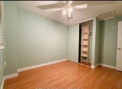 upper floor room for rent Image# 3