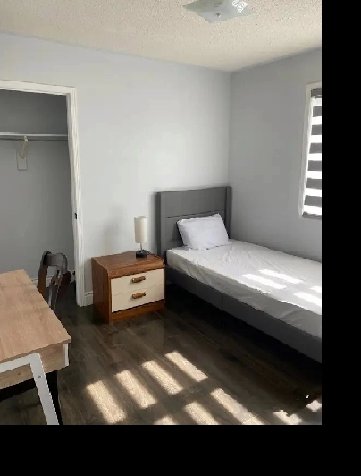 One Private Room to Rent at Dixie and Sandalwood Image# 7