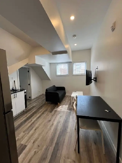One bedroom apartment near uOttawa Sandy Hill- Stewart St Image# 2