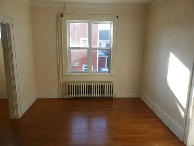 4 Bed. 878 A Manawagonish Rd West Side Image# 3