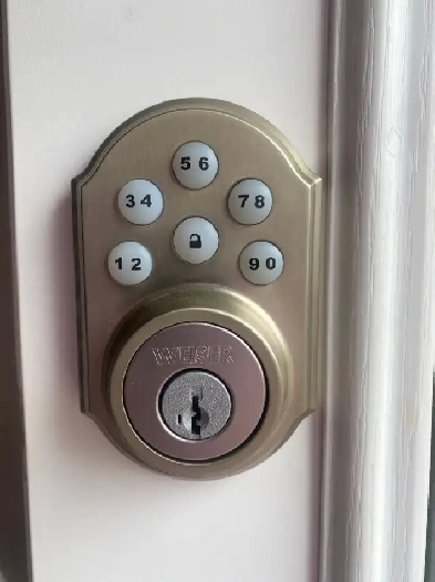 Room in guest house.  Parry Sound. Image# 1