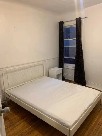 Seaton village room available immediately $750 Image# 8