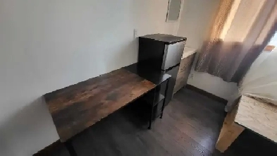 Private room for rent Males only Image# 1