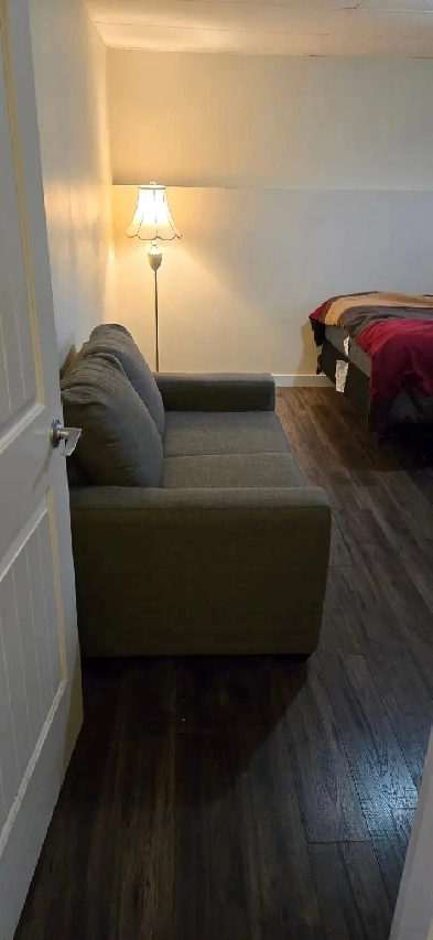 One Bedroom For Rent Image# 6