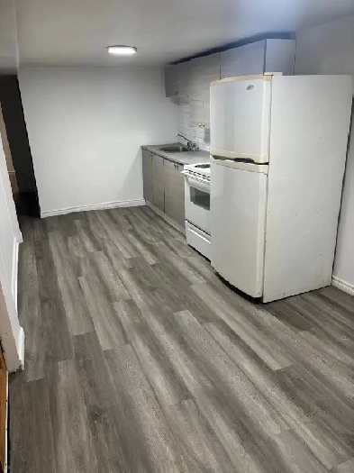 Métro Viau:Logement 2 c-à-c, électroménagers et stationnement Image# 5