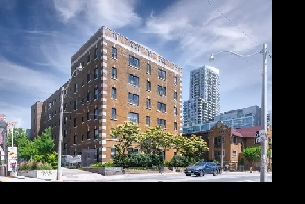 Renovated one bedroom Church and Wellesley  ID 4266